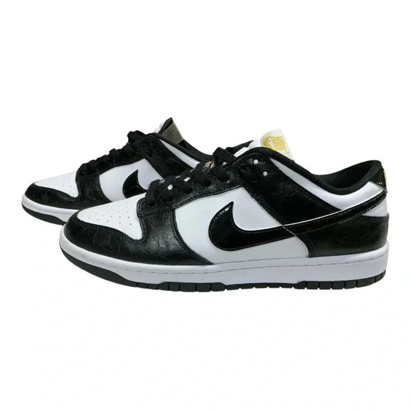Nike Dunk Low - Picture 4 of 6